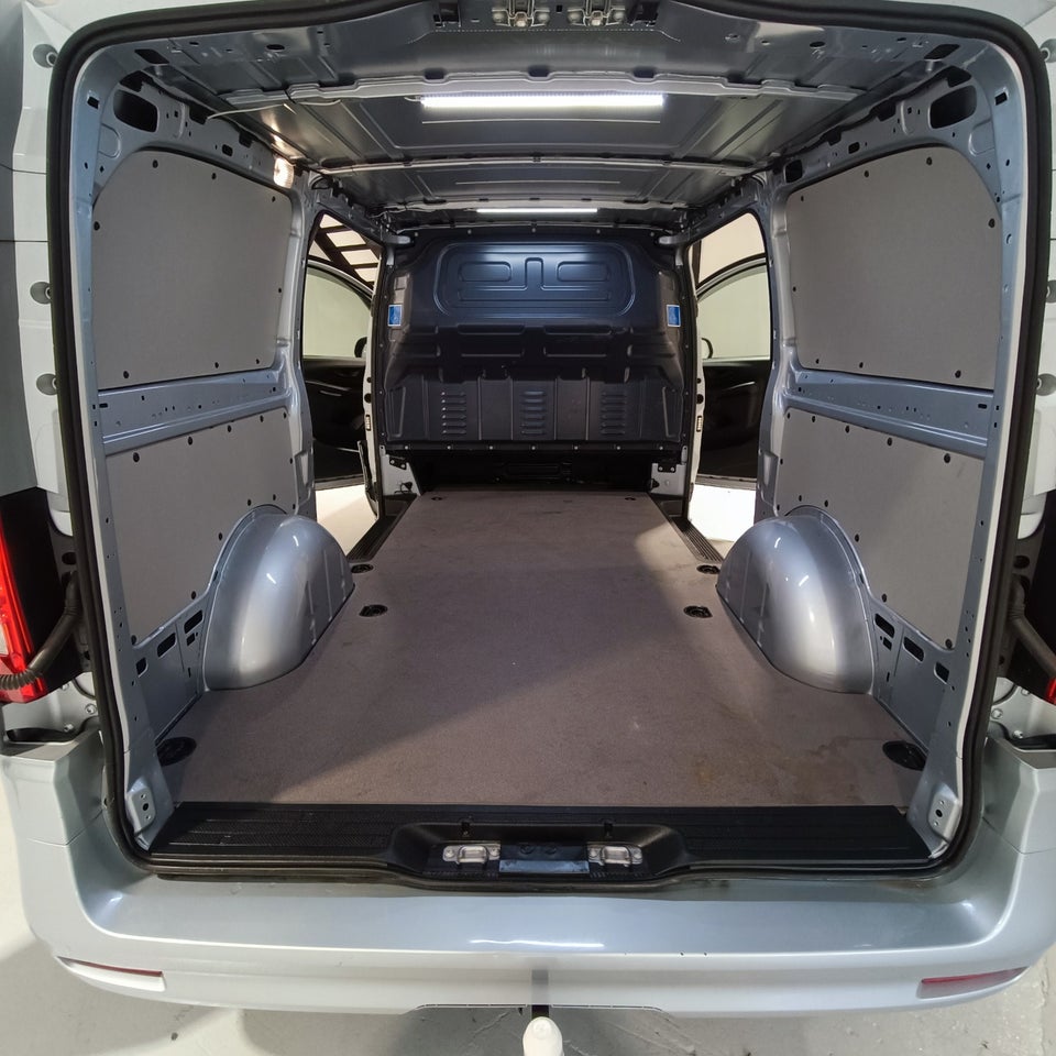 Mercedes Vito 114 2,0 CDi A2 Kassevogn SELECT aut. RWD