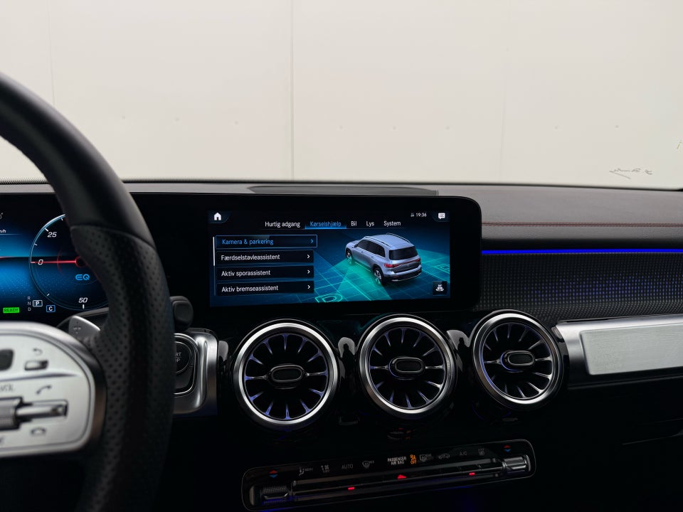 Mercedes EQB300 AMG Line 4Matic 7prs 5d