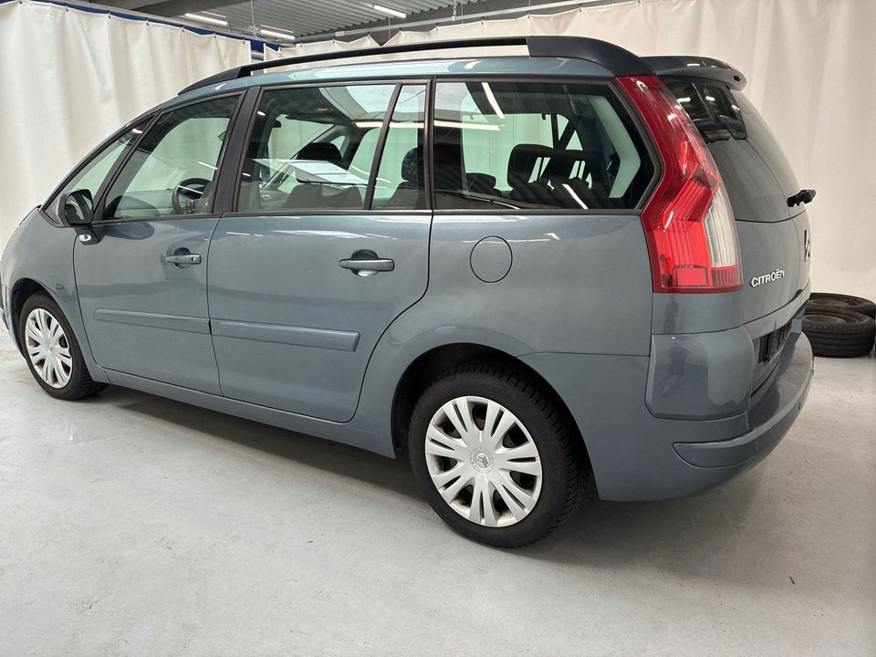 Citroën Grand C4 Picasso 1,8 16V Prestige 7prs 5d