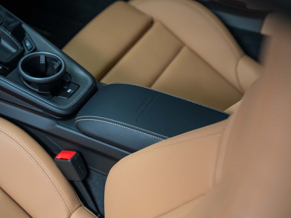 Porsche 911 GT3 4,0 Coupé Touring PDK 2d