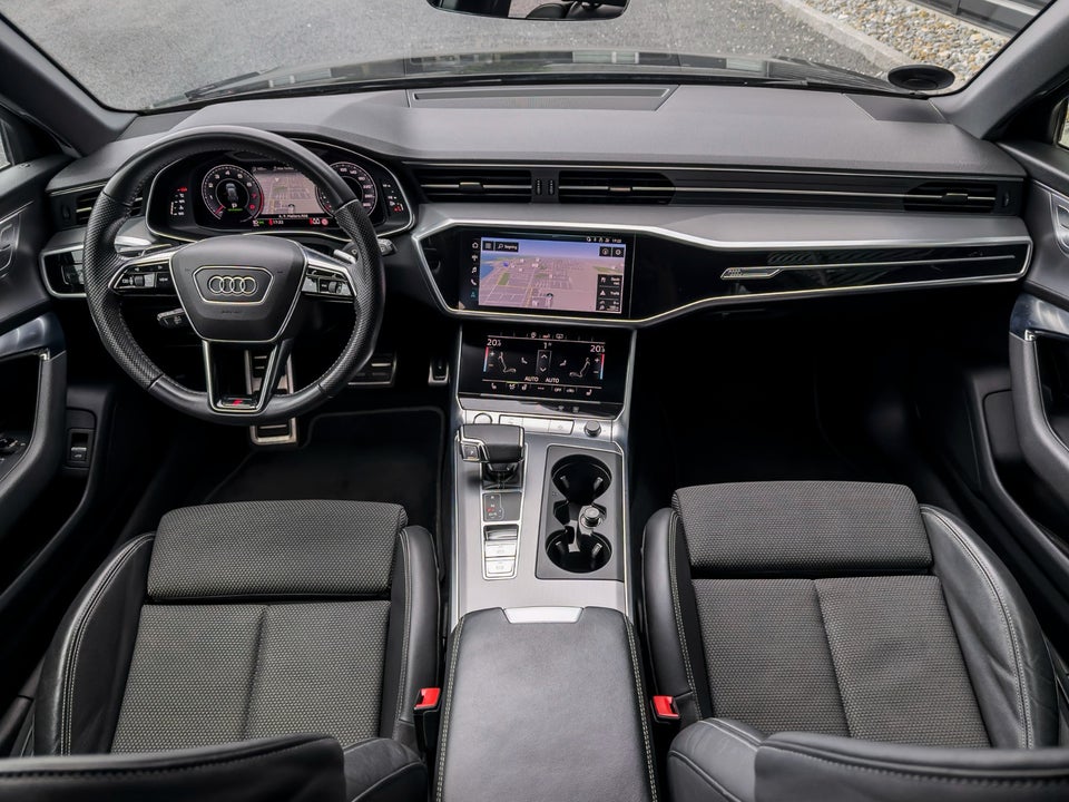Audi A6 45 TFSi Avant S-tr. 5d