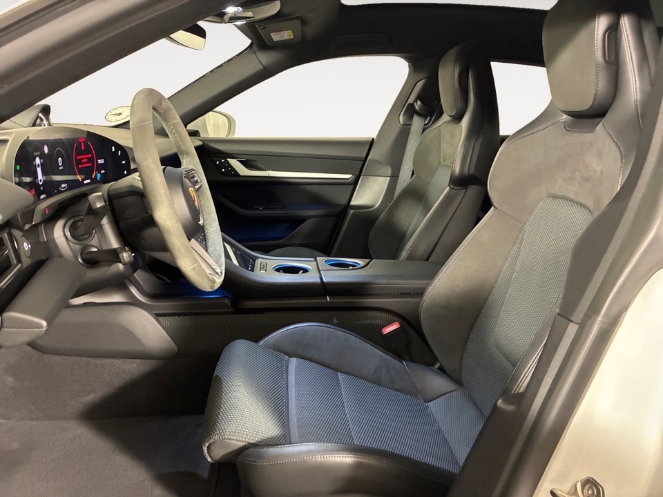 Porsche Taycan 4S Performance+ Cross Turismo 5d