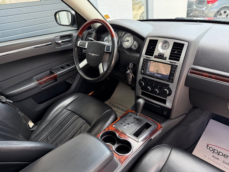 Chrysler 300C 3,0 CRD Touring aut. Van 5d