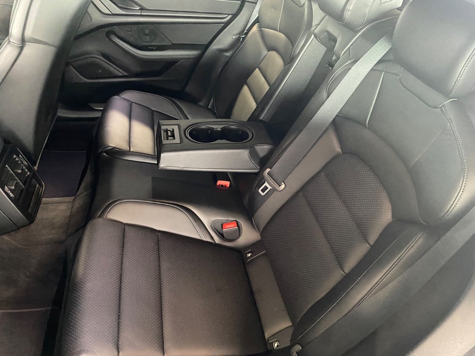 Porsche Taycan 4S Performance+ 4d