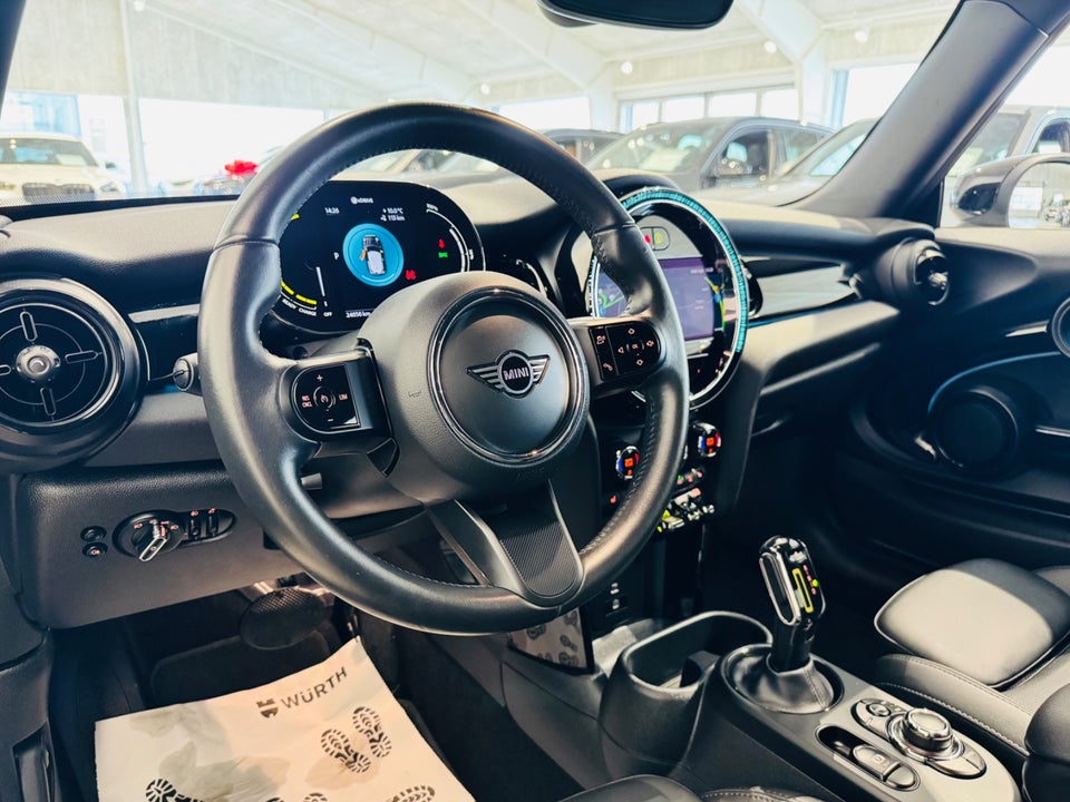 MINI Cooper SE Classic Trim 3d