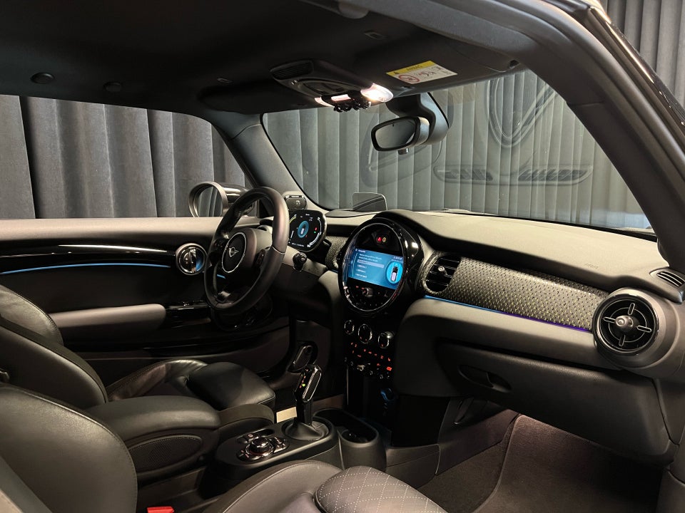 MINI Cooper SE Edition Premium Plus 3d