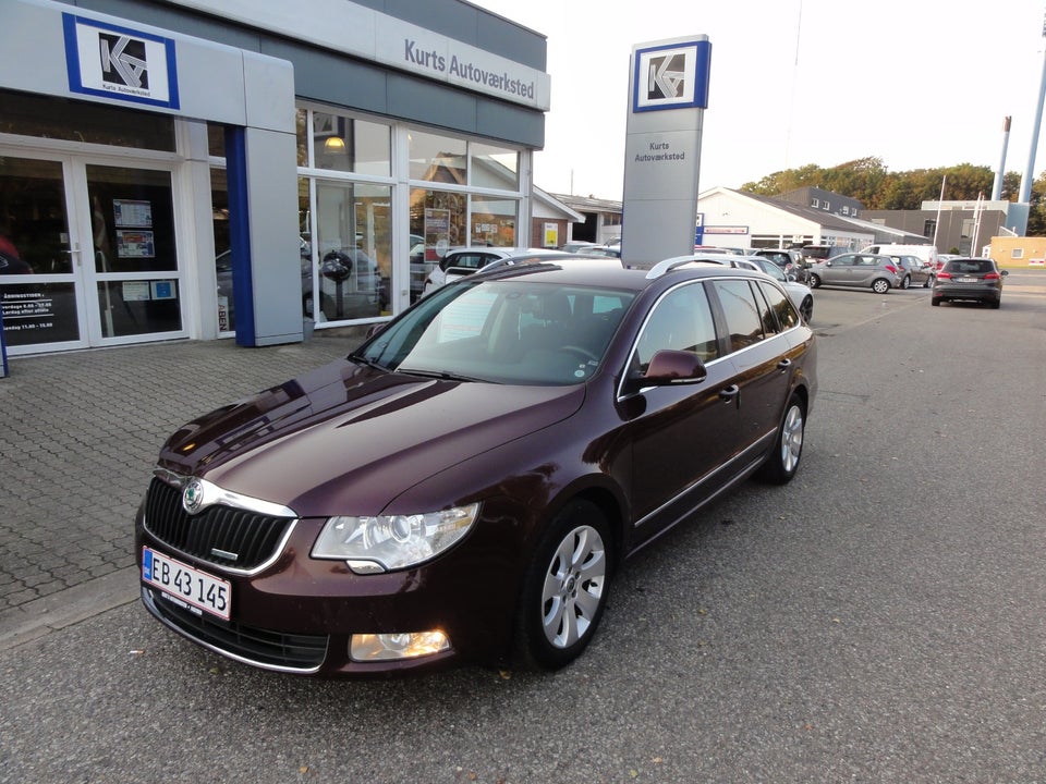 Skoda Superb 1,6 TDi 105 Comfort Combi GreenLine 5d