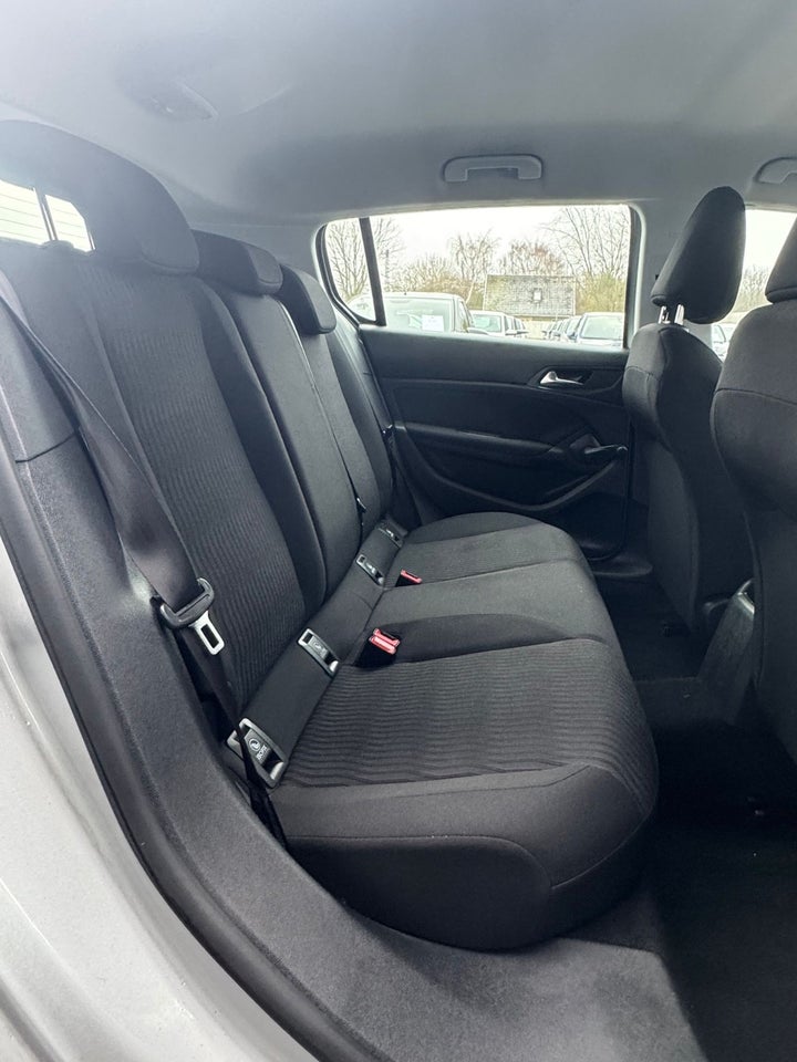 Peugeot 308 1,2 VTi 82 Active 5d