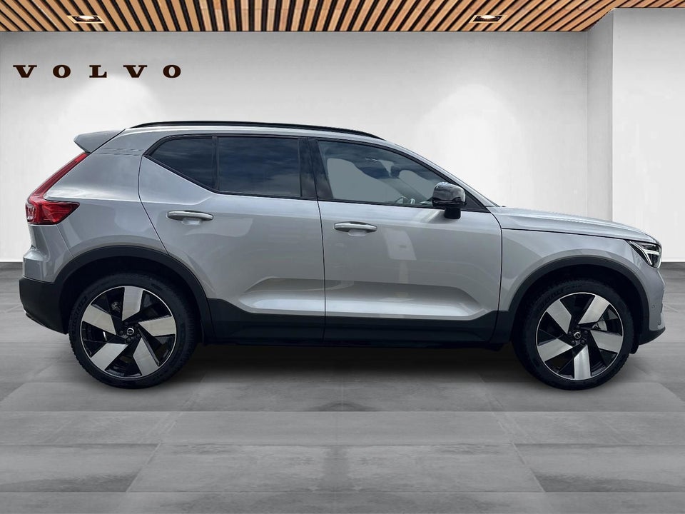 Volvo XC40 ReCharge Twin Ultimate 5d