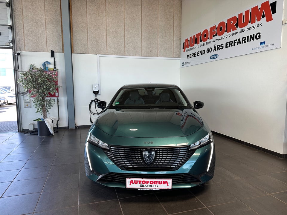 Peugeot 308 1,5 BlueHDi 130 Allure Pack SW EAT8 5d