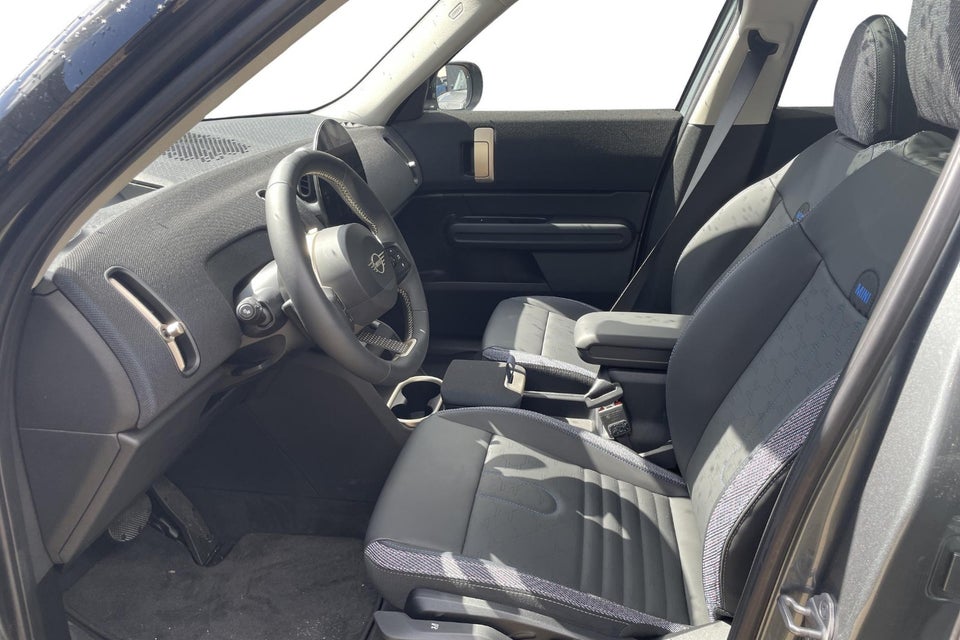 MINI Countryman SE Classic Trim M+ ALL4 5d