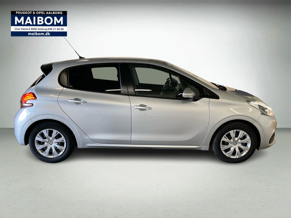 Peugeot 208 1,2 VTi 82 Envy 5d