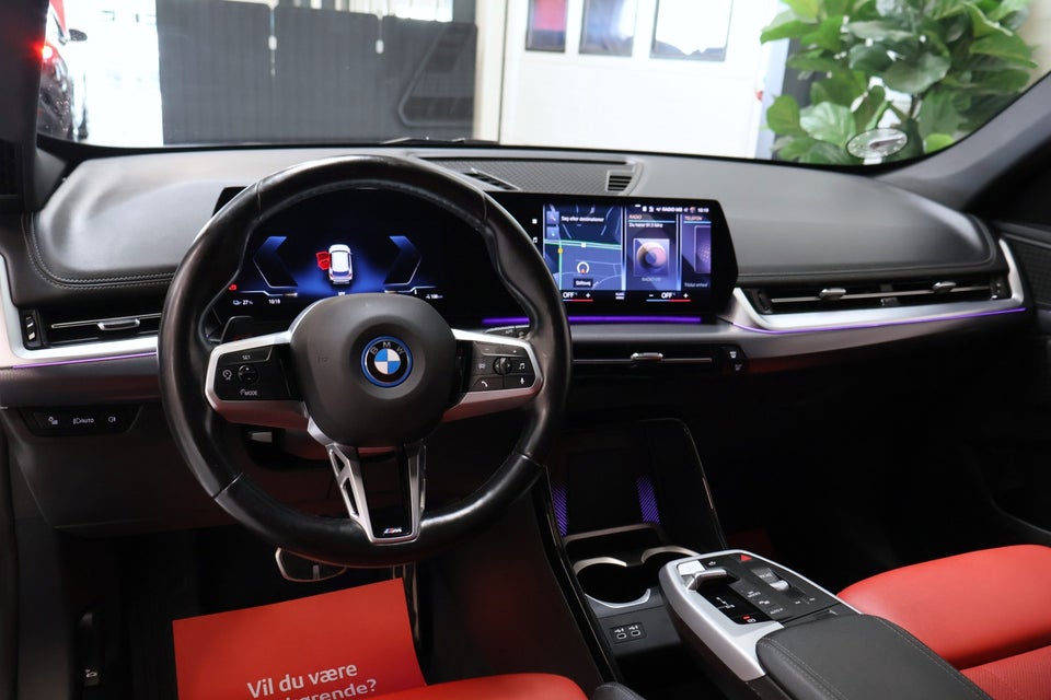 BMW iX1 xDrive30 Charged M-Sport 5d