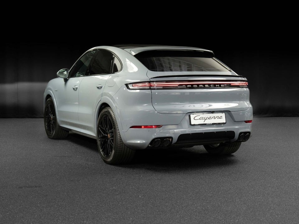 Porsche Cayenne 3,0 E-Hybrid Coupé Tiptr. 5d
