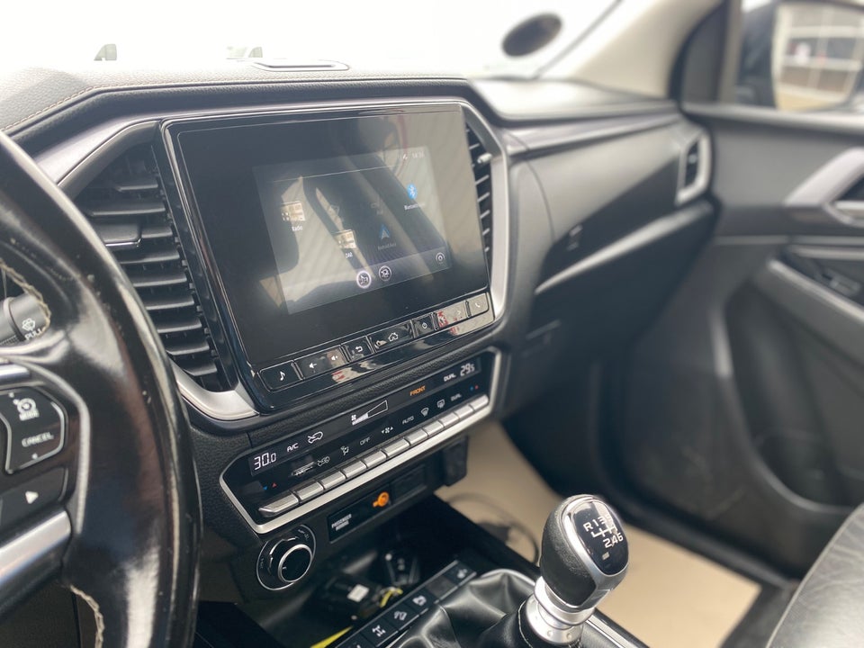 Isuzu D-Max 1,9 TD 163 Crew Cab Premium 4d