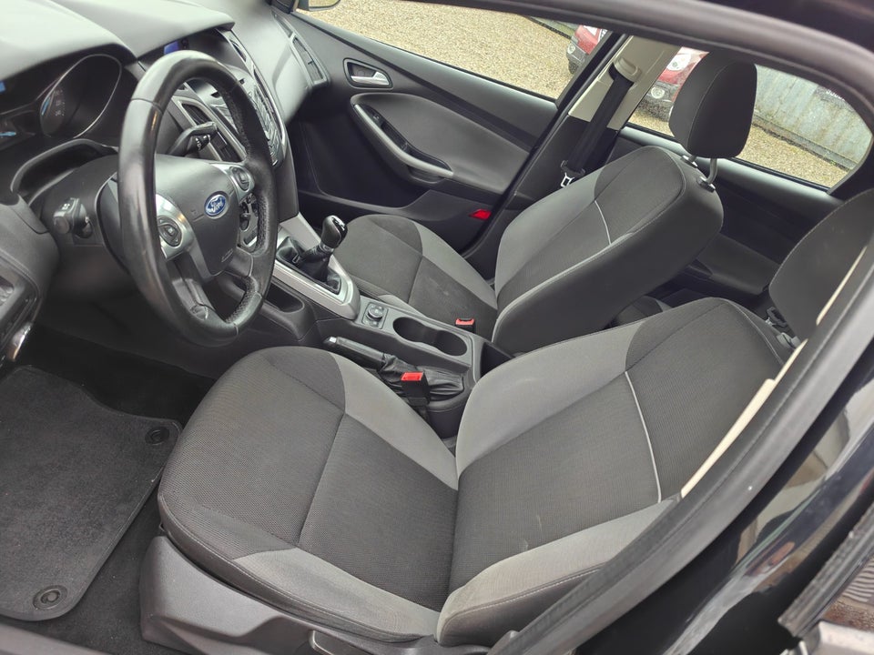 Ford Focus 1,6 Ti-VCT 105 Titanium stc. 5d