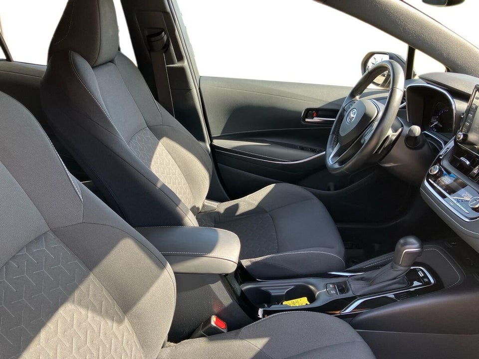 Toyota Corolla 2,0 Hybrid H3 Premium MDS 5d