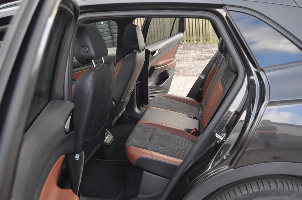 VW ID.4 77 Pro Performance Tech 5d