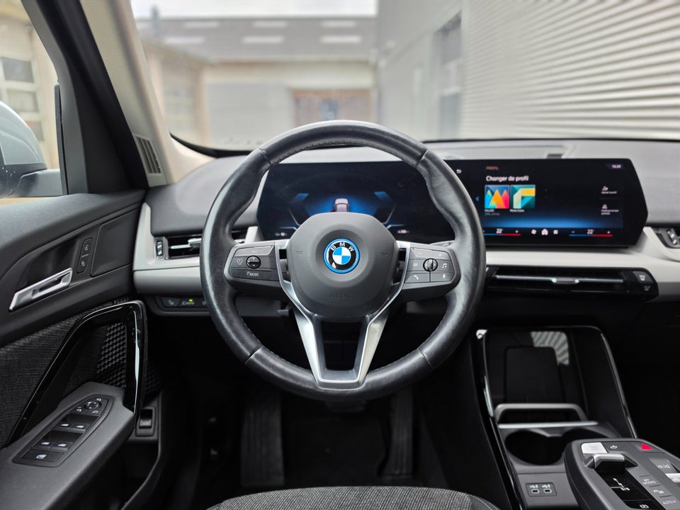 BMW iX1 eDrive20 X-Line 5d