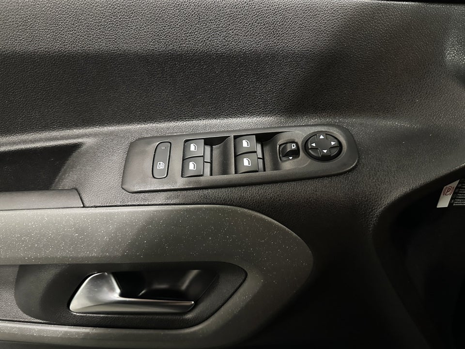 Citroën Berlingo 1,5 BlueHDi 130 Iconic EAT8 5d