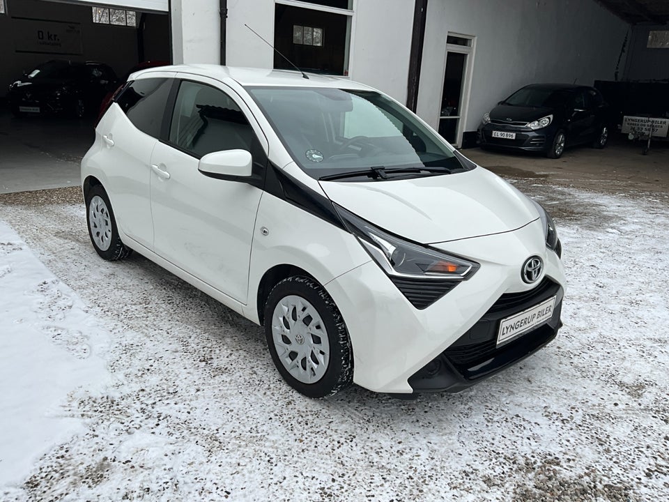 Toyota Aygo 1,0 VVT-i x-pression 5d