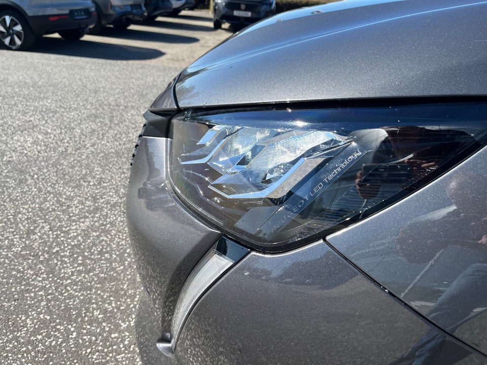 Peugeot 208 1,2 PureTech 100 Allure 5d