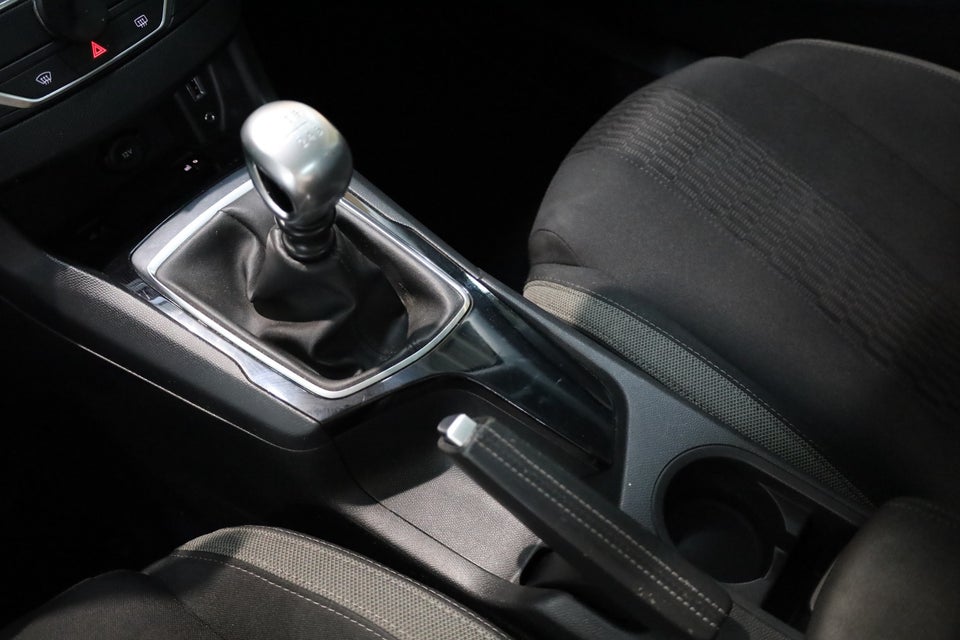 Peugeot 308 1,6 BlueHDi 120 Allure Sky 5d