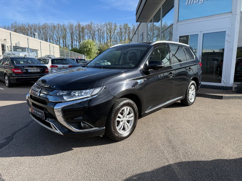 Mitsubishi Outlander 2,4 PHEV Intense CVT 4WD 5d