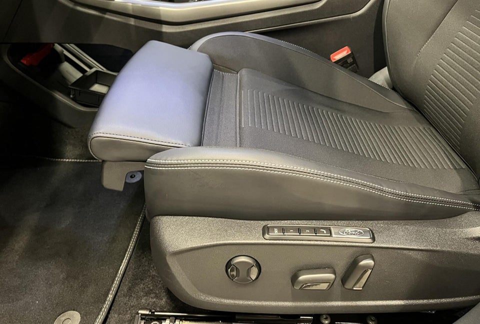 Ford Explorer 82 Select Extended Range 5d