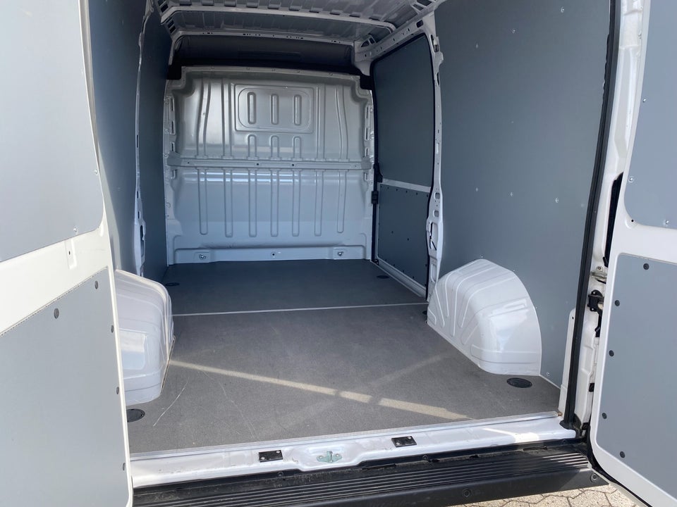 Fiat Ducato 35 2,2 MJT 140 Kassevogn L2H2 Easy Pro