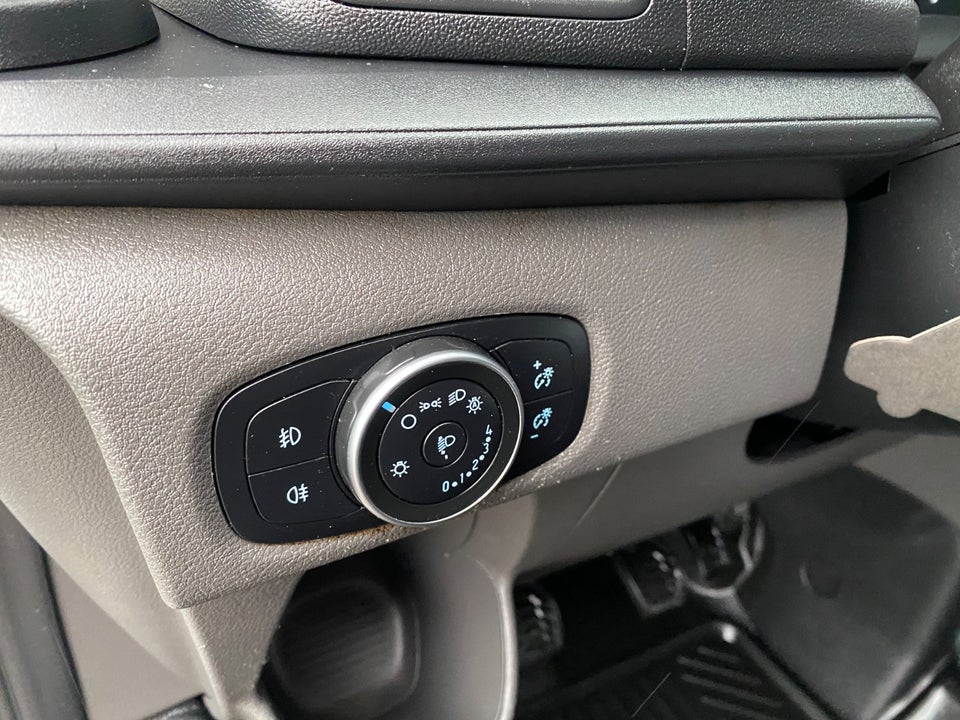 Ford Transit Custom 300 L2 2,0 TDCi 130 Trend