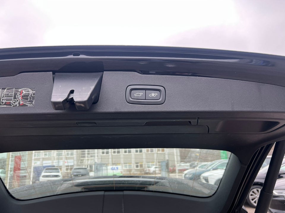 Volvo V60 2,0 B4 197 Inscription aut. 5d