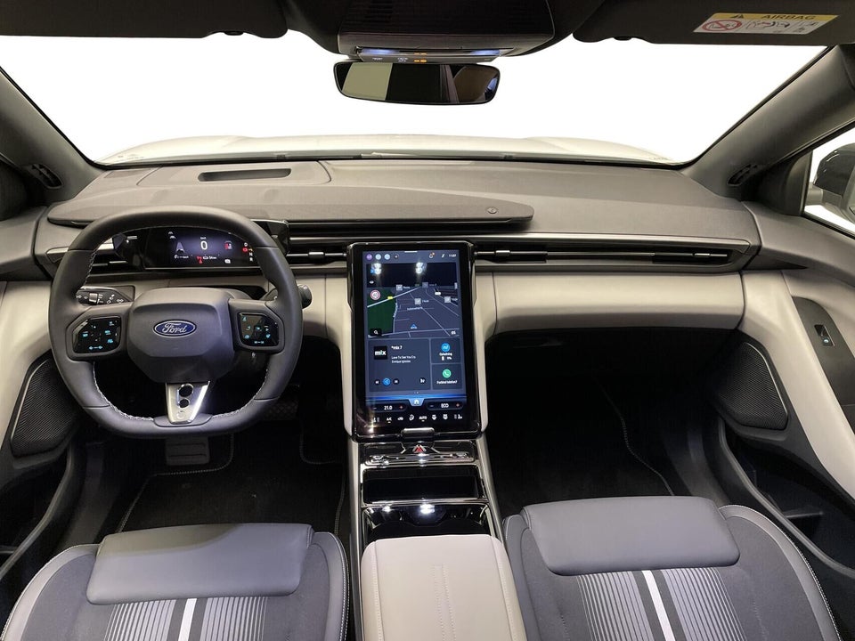 Ford Capri 82 Select Extended Range 5d