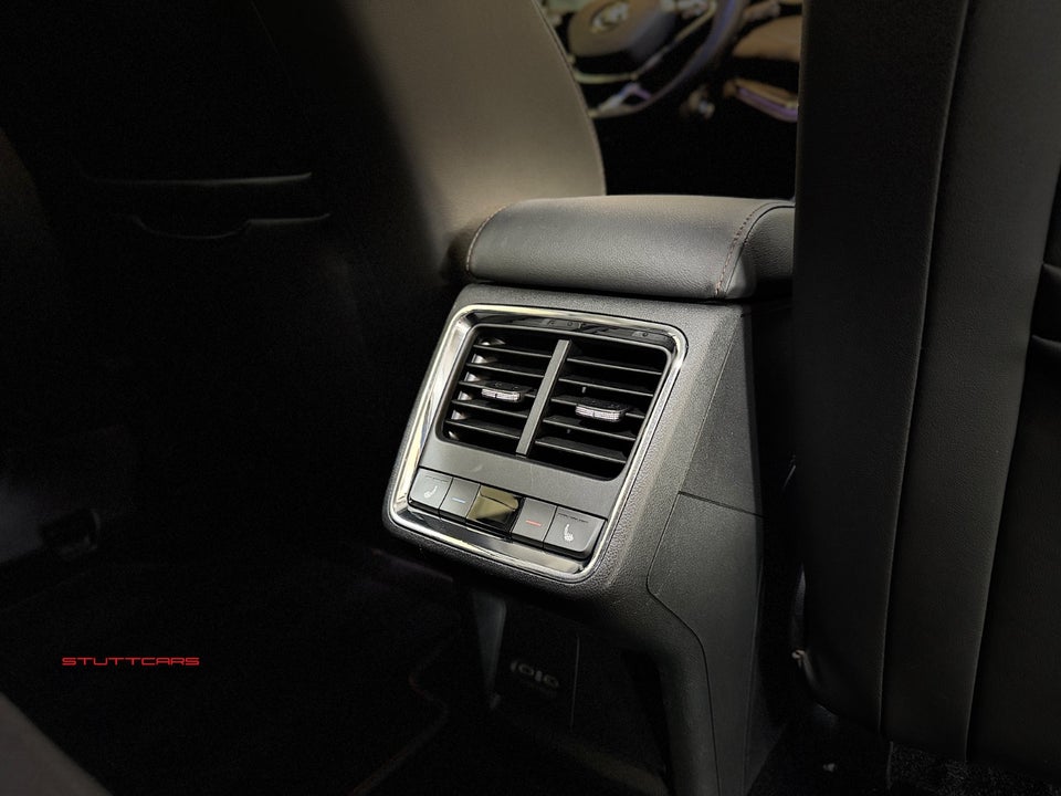Skoda Enyaq 80 iV Suite 5d