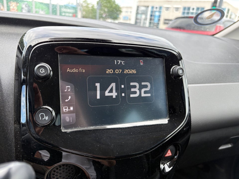 Peugeot 108 1,0 e-VTi 72 Allure+ 5d