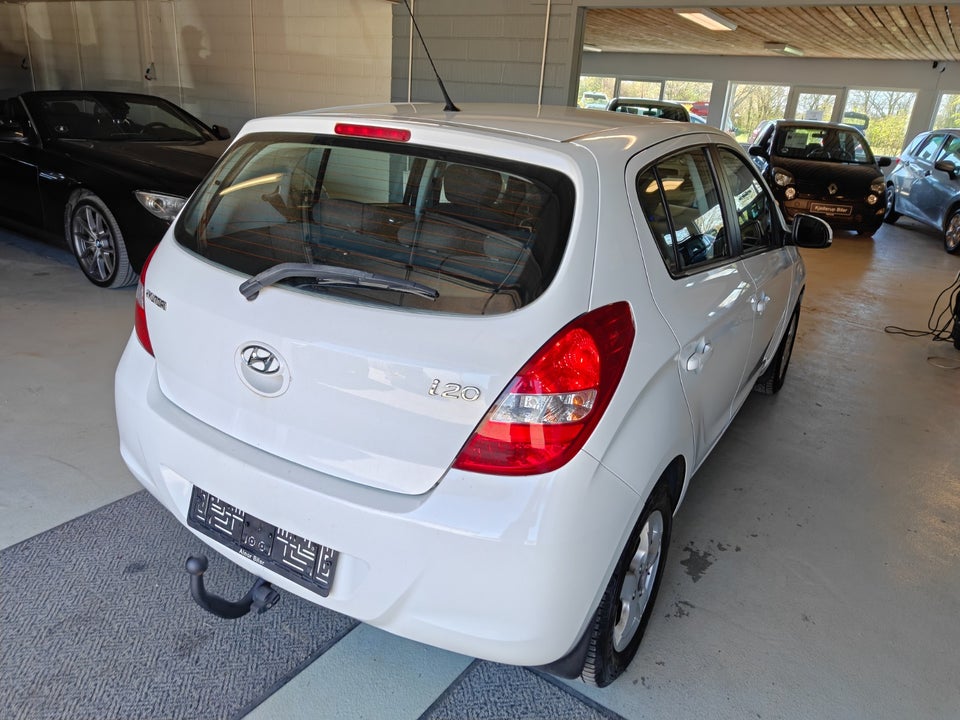 Hyundai i20 1,25 Comfort 5d