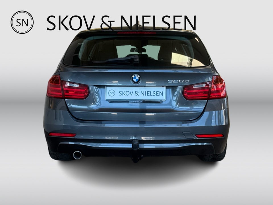 BMW 320d 2,0 Touring 5d