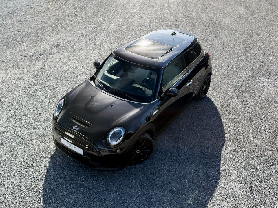 MINI Cooper SE Maximise 3d