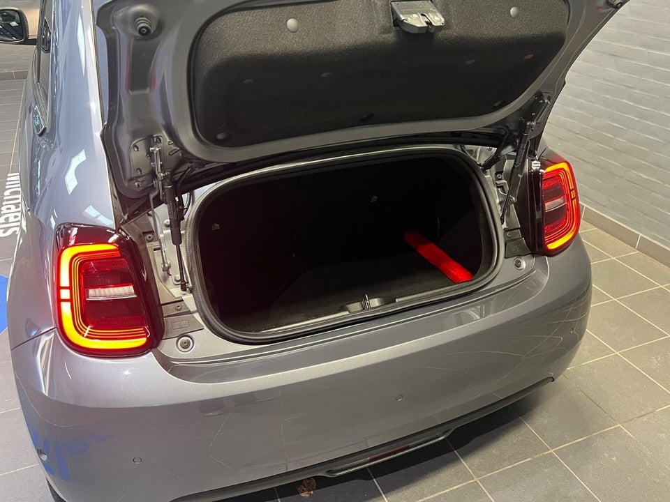 Fiat 500e 42 Icon Cabrio 2d