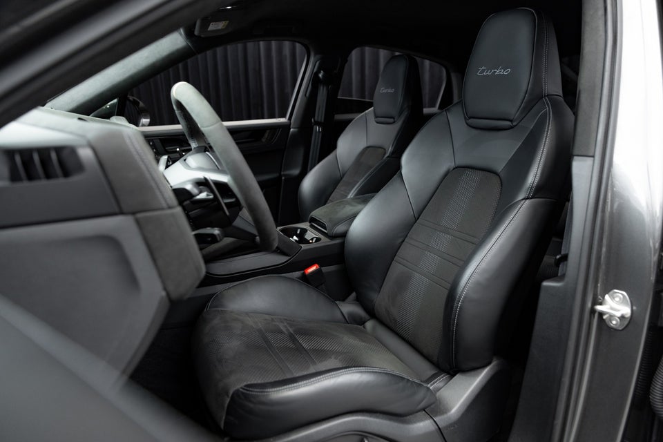 Porsche Cayenne Turbo 4,0 E-Hybrid Coupé GT PDK 5d