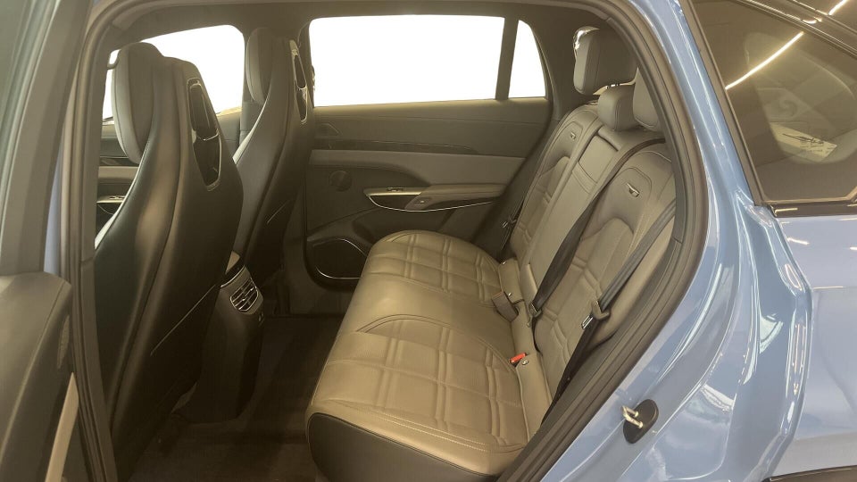 Hongqi EHS7 111 Exclusive 5d
