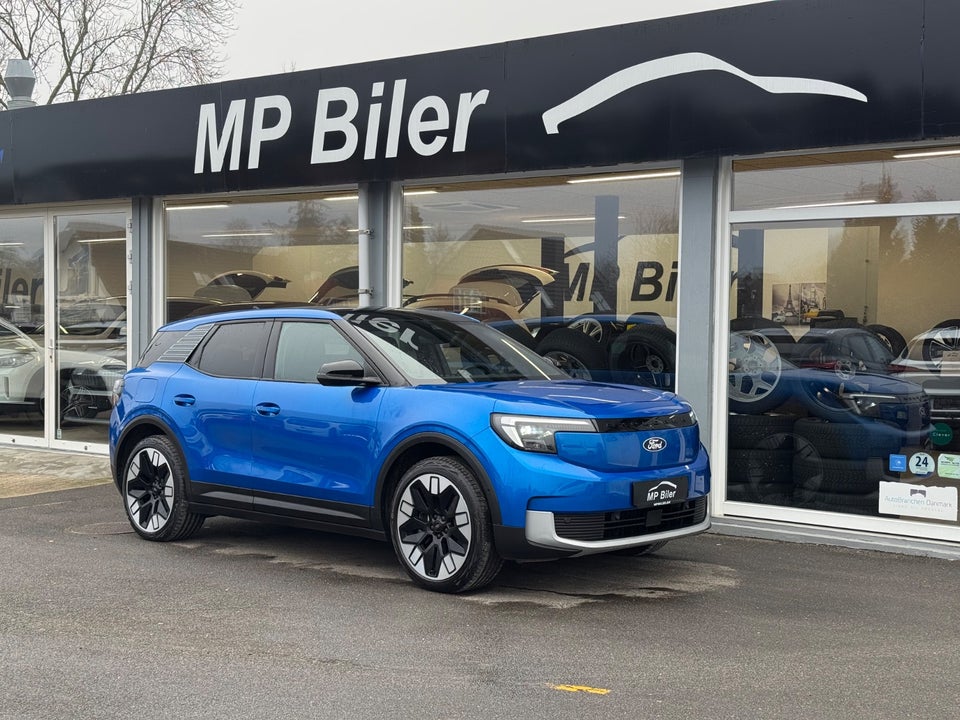 Ford Explorer 79 Premium Extended Range AWD 5d