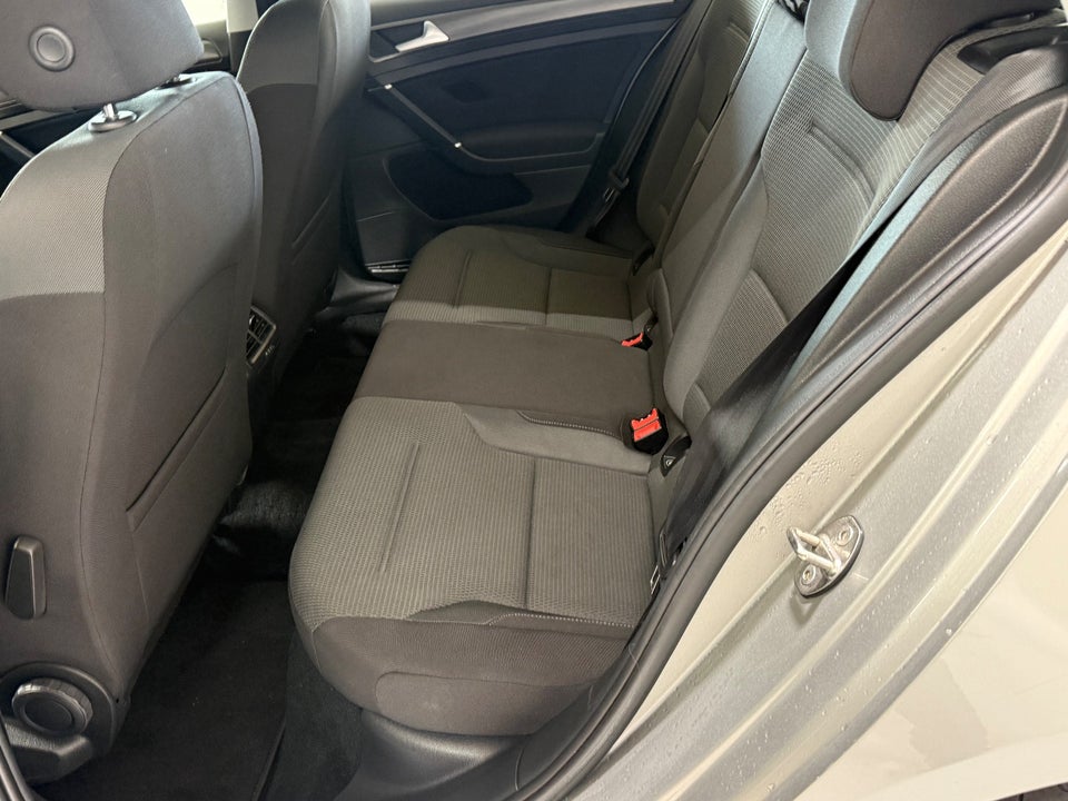 VW Golf VII 1,4 TSi 125 Comfortline DSG 5d