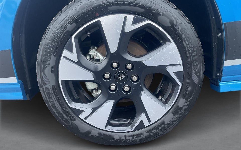 Ford E-Transit Custom 340L 64 Sport