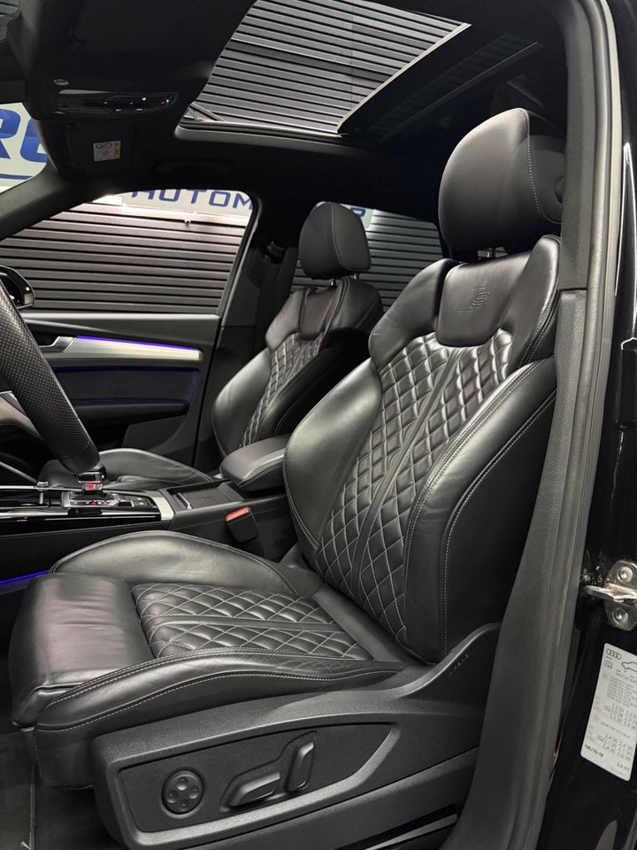 Audi Q5 40 TDi S-line quattro S-tr. 5d