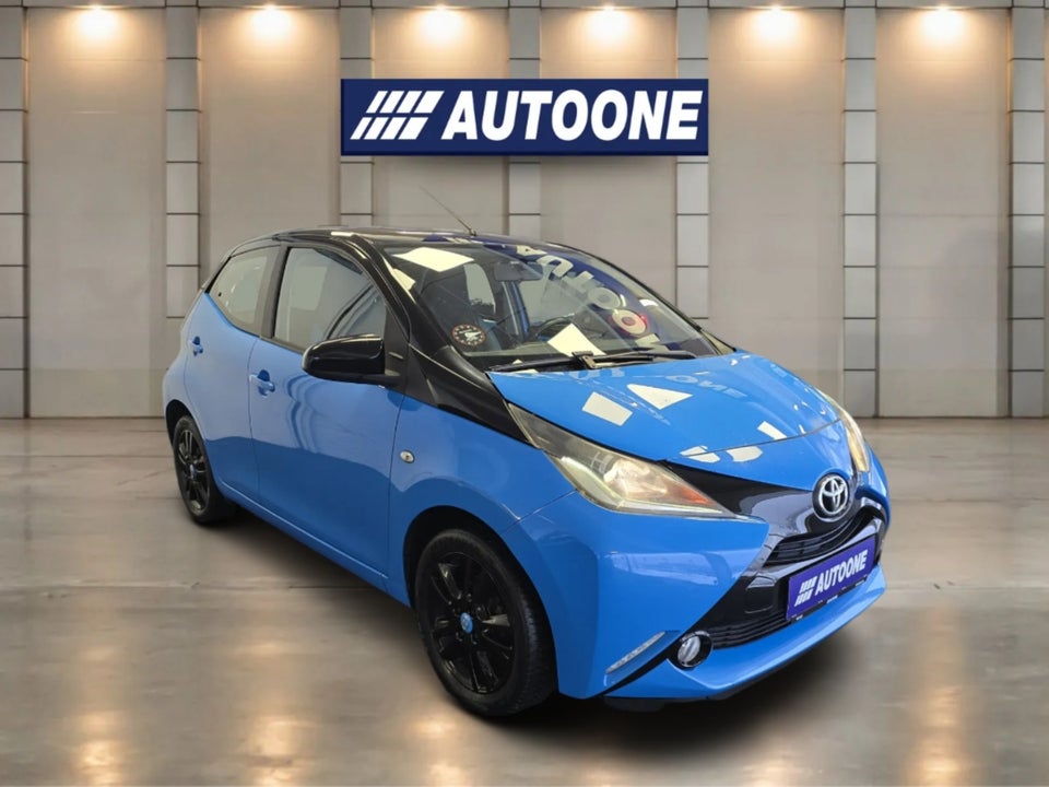 Toyota Aygo 1,0 VVT-i x-play 5d