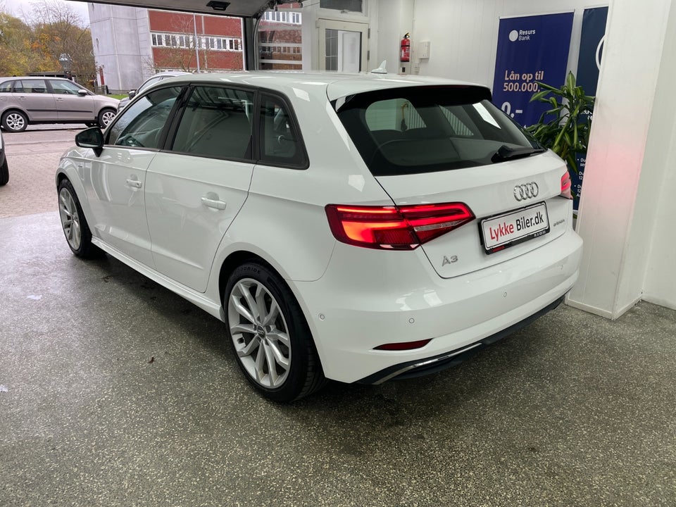 Audi A3 1,4 e-tron Sport Sportback S-tr. 5d