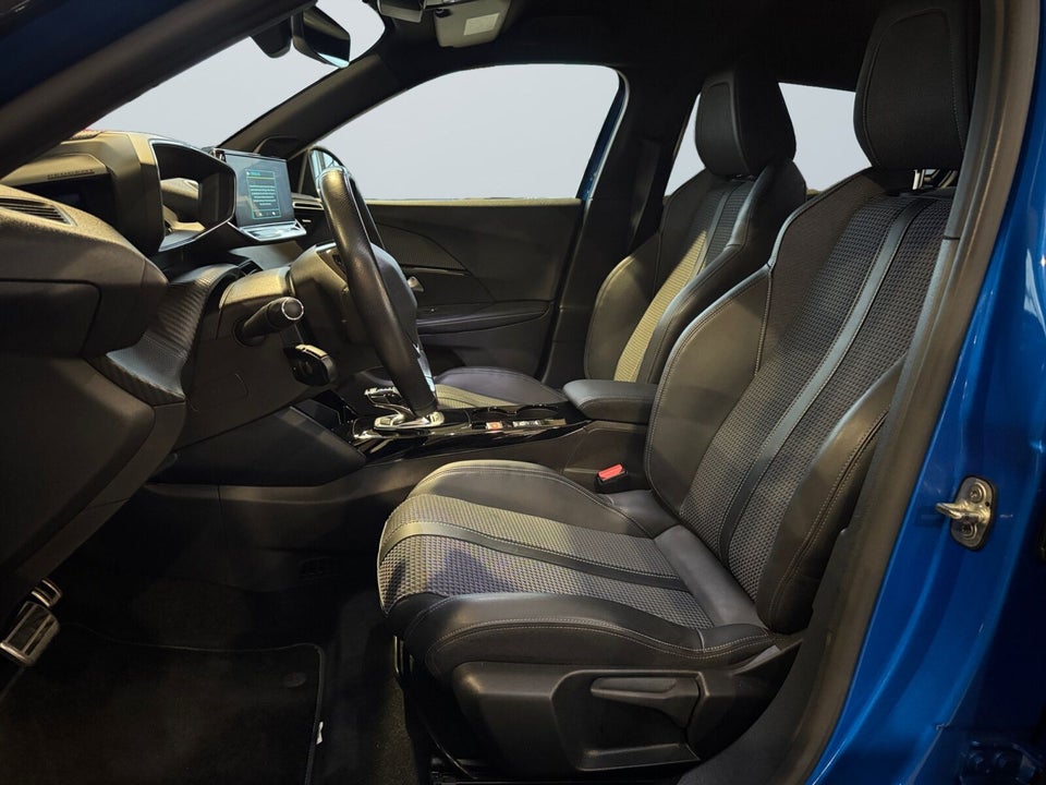 Peugeot e-2008 50 GT 5d