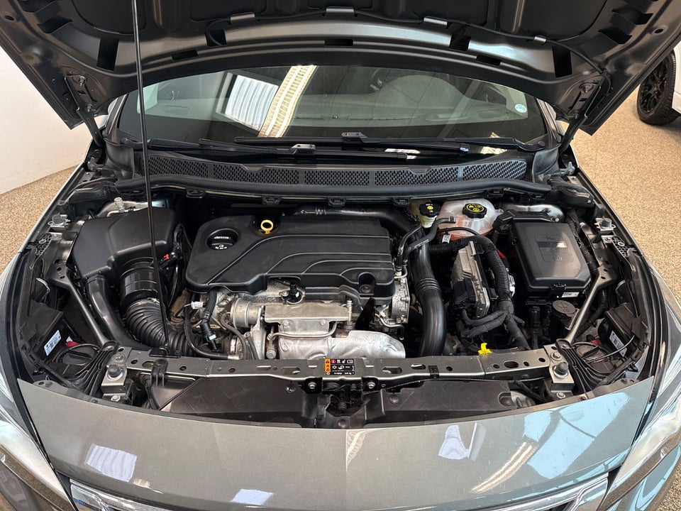 Opel Astra 1,4 T 150 Enjoy 5d