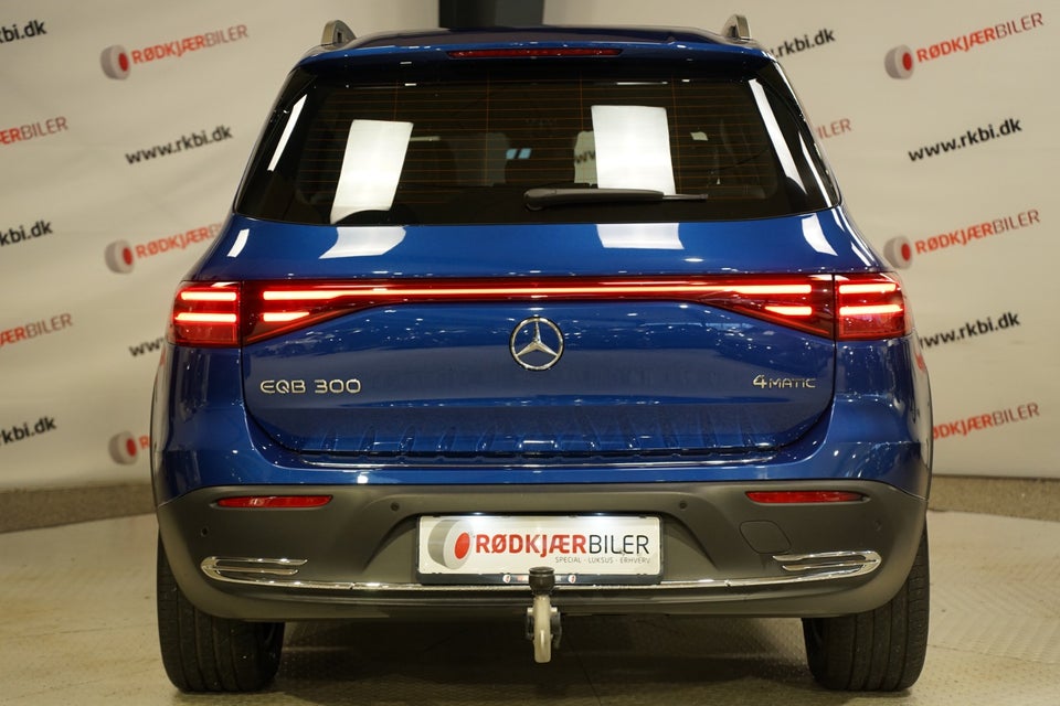 Mercedes EQB300 Progressive 4Matic 5d